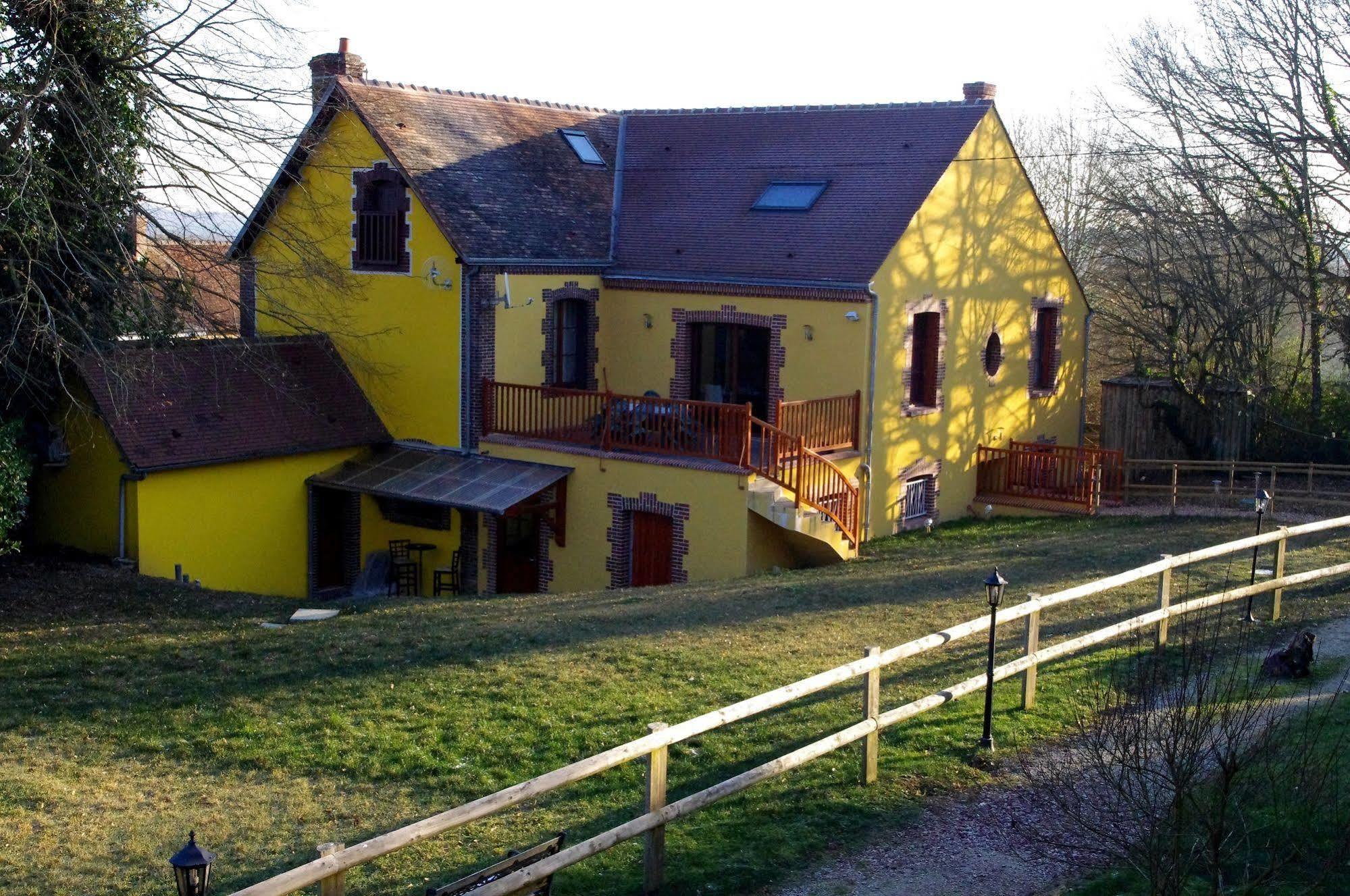 Logis-Hotel Restaurant Auberge Les Vallees Du Perche Vichères Zewnętrze zdjęcie